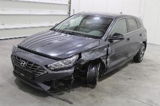 Damaged car Hyundai I-30 i30 2022/5