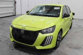 Vrakbiler auto Peugeot 208  2024/7