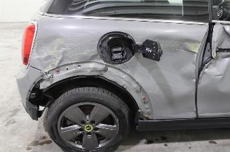 Mini Cooper SE picture 7