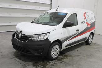 Vaurioauto  passenger cars Renault Express  2023/11