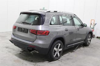 Mercedes GLB 200 picture 3