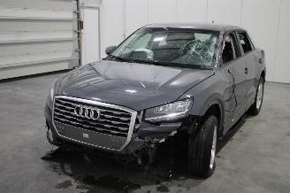Unfallwagen Audi Q2  2020/11