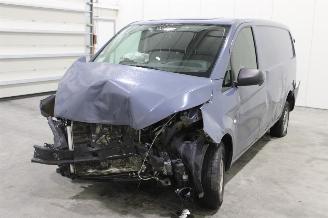 Vrakbiler auto Mercedes Vito  2020/11