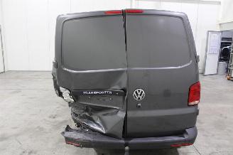 Volkswagen Transporter T6 picture 9
