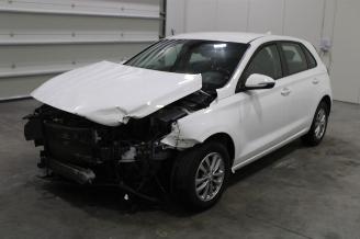 Vrakbiler auto Hyundai I-30 i30 2020/1