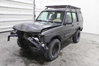 damaged passenger cars Land Rover Discovery  2002/1
