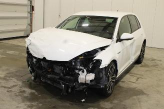 Voiture accidenté Volkswagen Golf  2020/9