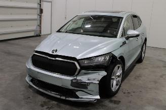 Vaurioauto  passenger cars Skoda Enyaq  2023/8