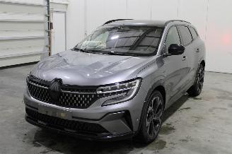 damaged passenger cars Renault Espace  2025/4