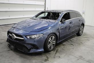 Voiture accidenté Mercedes Cla-klasse CLA 200 Shooting Brake 2021/1