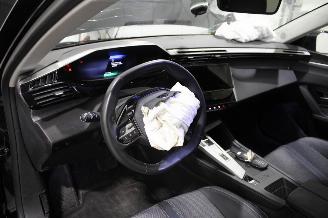 Peugeot e-308  picture 17