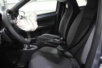 Toyota Aygo (X) picture 12