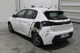 Peugeot 208  picture 4