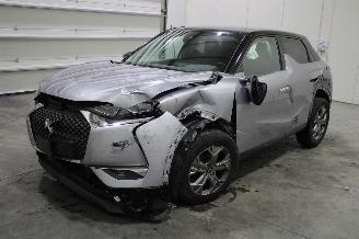Damaged car DS Automobiles DS 3 DS3 2022/3