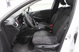 Renault Clio  picture 11