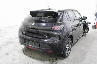 Peugeot 208  picture 3