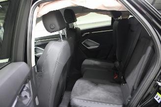 Audi Q3  picture 11