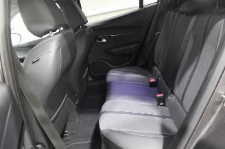 Peugeot 2008  picture 12
