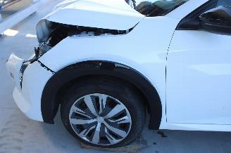 Peugeot e-208  picture 6