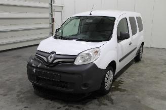 Damaged car Renault Kangoo  2021/2