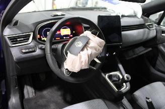 Renault Clio  picture 11