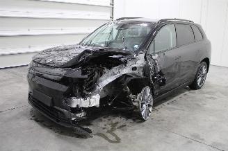 damaged passenger cars Leapmotor C10  2025/8