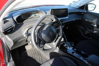 Peugeot 208  picture 8