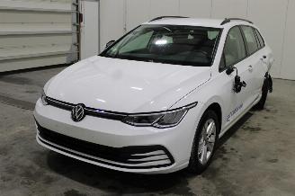 Damaged car Volkswagen Golf  2022/7