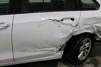 Volkswagen Golf  picture 22