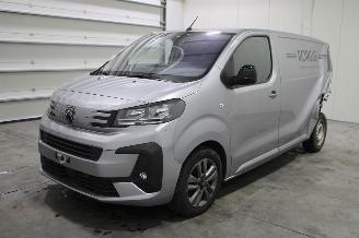 Vaurioauto  passenger cars Peugeot Expert  2024/6