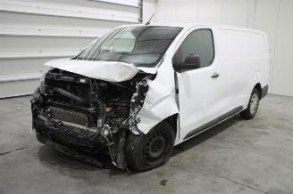 Damaged car Toyota ProAce  2025/6