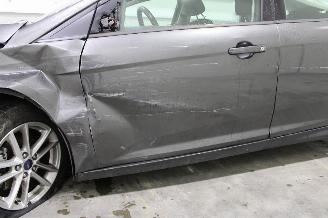 Ford Focus  picture 8