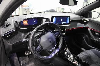 Peugeot e-2008  picture 10