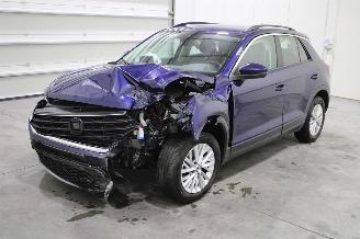 krockskadad bil auto Volkswagen T-Roc  2020/2