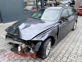 krockskadad bil bedrijf BMW 3-serie 3 serie Touring (F31), Combi, 2012 / 2019 320d 2.0 16V 2014/2