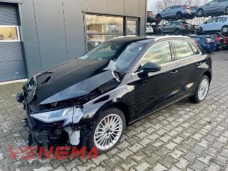 Uttjänta bilar auto Audi A3 A3 Sportback (8YA), Hatchback 5-drs, 2019 2.0 30 TDI 16V 2023/11