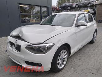 Vrakbiler auto BMW 1-serie 1 serie (F20), Hatchback 5-drs, 2011 / 2019 114i 1.6 16V 2014/5