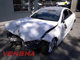 skadebil vrachtwagen Mercedes E-klasse E (C238), Coupe, 2016 E-300 2.0 Turbo 16V 2019/9