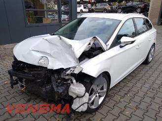 Salvage car Seat Leon Leon ST (5FF), Combi 5-drs, 2012 / 2020 2.0 TDI FR 16V 2017