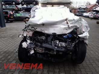 Kia Stonic Stonic (YB), SUV, 2017 1.0i T-GDi 12V picture 2