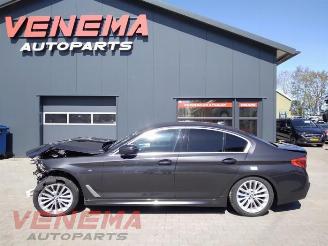 Coche siniestrado BMW 5-serie 5 serie (G30), Sedan, 2016 540d xDrive 3.0 TwinPower Turbo 24V 2019/1
