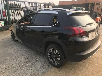 Vrakbiler auto Peugeot 2008 BENZINE - 1200CC - 81KW 2017/6