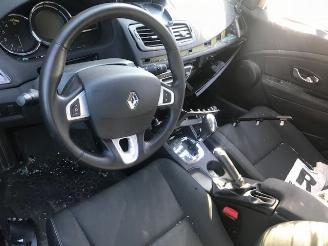 Uttjänta bilar auto Renault Mégane 1500CC - DIESEL - 2013/1