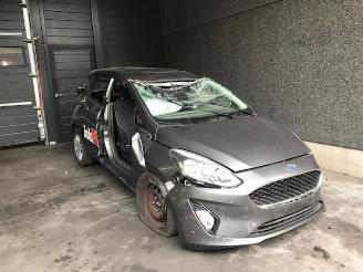 Salvage car Ford Fiesta BENZINE - 1084CC - 62KW - EURO6DT 2019/1