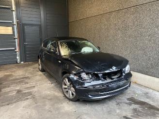 Salvage car BMW 1-serie 116I E81 2010/1