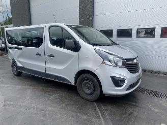 Coche siniestrado Opel Vivaro B Combi Bus 2014 1.6 CDTI Biturbo 125 Bus  Diesel 1.598cc 92kW (125pk) 2018/5