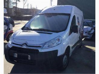 Coche siniestrado Citroën Jumpy (G9) MPV 2007 / 2016 2.0 HDiF 16V 125 MPV  Diesel 1.997cc 94kW (128pk) FWD 2011-07/2016-12 2015/8