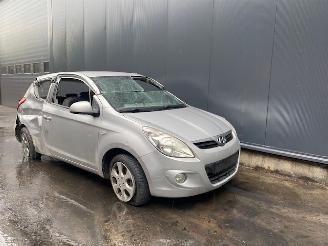 Vrakbiler auto Hyundai I-20 Hatchback 2008 / 2015 1.4i 16V Hatchback  Benzine 1.396cc 74kW (101pk) FWD 2009/6