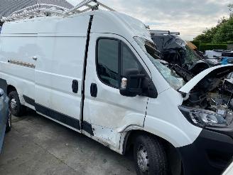 Salvage car Peugeot Boxer (U9) Van 2006 2.0 BlueHDi 160 Bestel  Diesel 1.997cc 120kW 2019/2