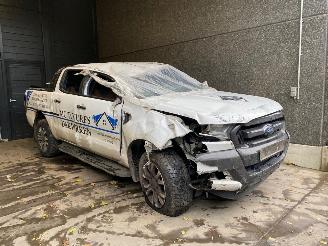 Salvage car Ford Ranger Ranger Pick-up 2018 3.2 TDCi 20V 4x4 Pick-up  Diesel 3.198cc 147kW 2018/11